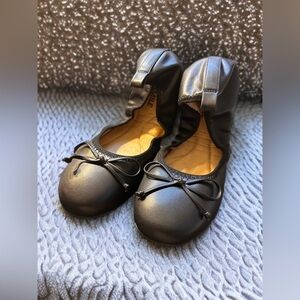 NWB Women’s Foldable Ballet Flats Round Toe Bow Knot Embellishment Size 10 Black